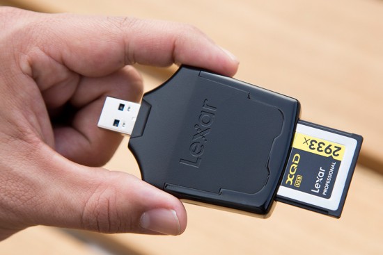 lexar-pro-2933x-Professional-XQD-2.0-USB-3.0-reader-550x367